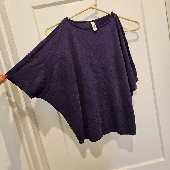 Jolie open arm shirt - Picture 2 of 4